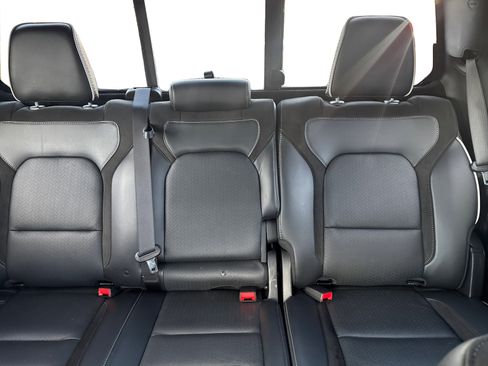 Used 2025 RAM 1500 Laramie image 16