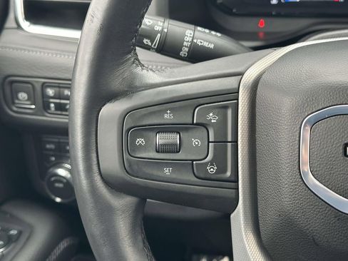 Used 2024 GMC Yukon Denali w/ Advanced Technology Package image 28