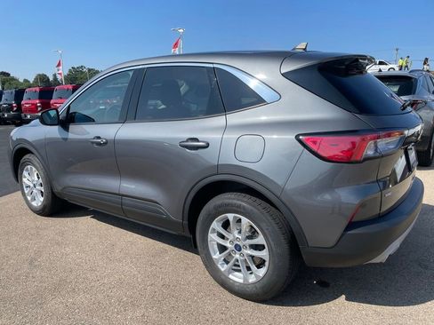 Used 2022 Ford Escape SE AWD/4WD image 5