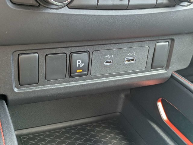 Used 2025 Nissan Frontier PRO-4X w/ Interior Protection Package AWD/4WD image 23