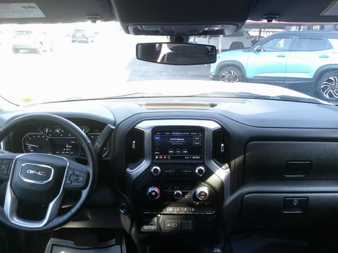 Used 2021 GMC Sierra 1500 Elevation w/ X31 Off-Road Package AWD/4WD image 17