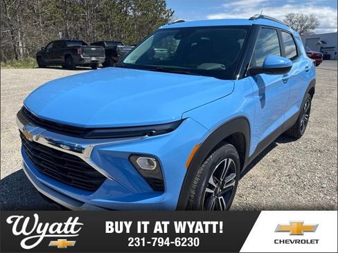Used 2024 Chevrolet TrailBlazer LT AWD/4WD image 1