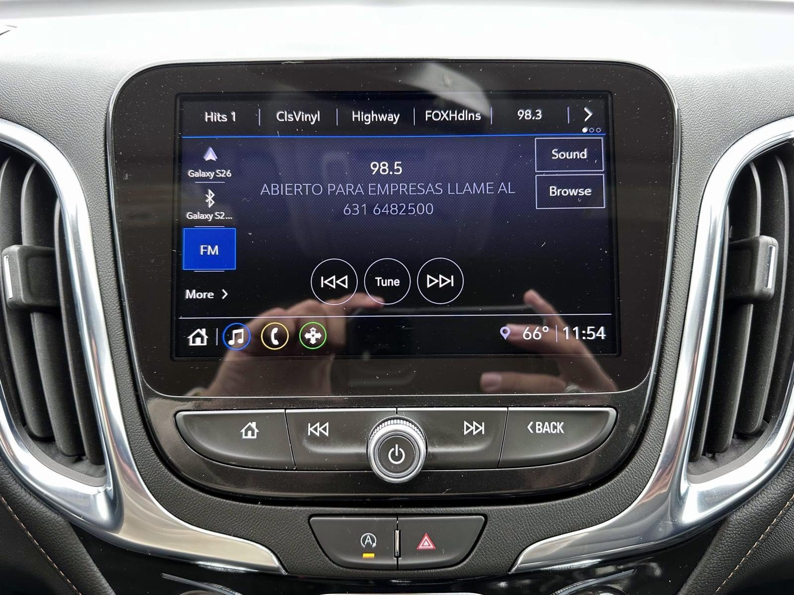 Used 2023 Chevrolet Equinox Premier AWD/4WD image 21