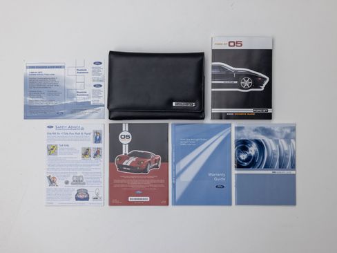 Used 2005 Ford GT RWD image 48