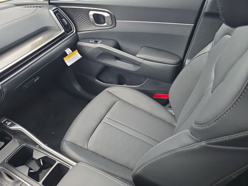 New 2026 Kia Sorento S image 15