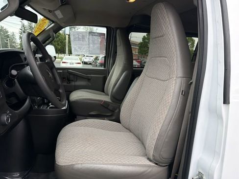 Certified 2024 Chevrolet Express 3500 LT w/ LT Preferred Equipment Group RWD image 19