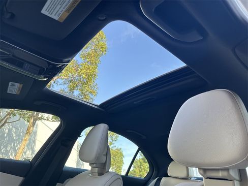 Used 2024 Mercedes-Benz C 300 Sedan image 16