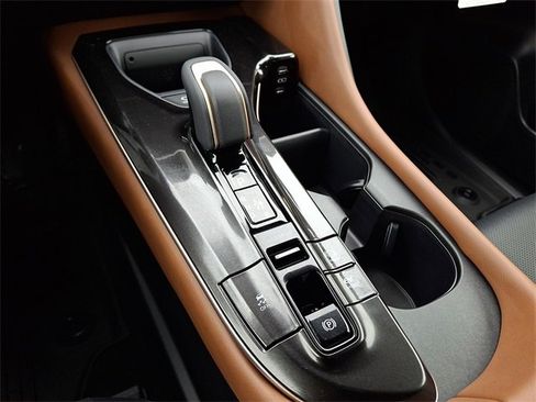 New 2026 Toyota Crown Limited image 7