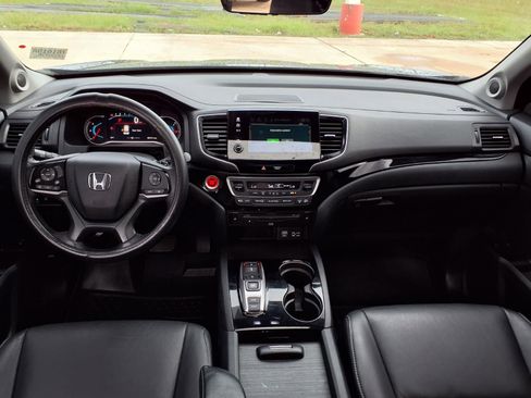 Used 2020 Honda Pilot Touring image 9