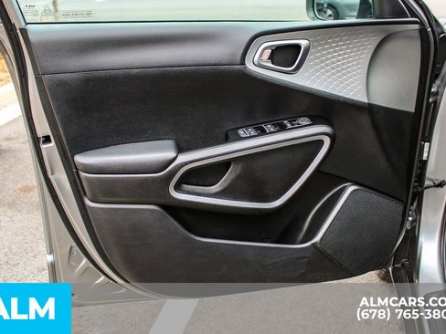 Used 2024 Kia Soul LX w/ Option Group 015 image 36