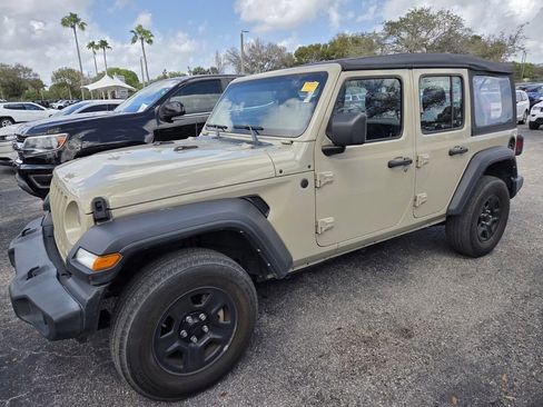 Used 2022 Jeep Wrangler Unlimited Sport image 3