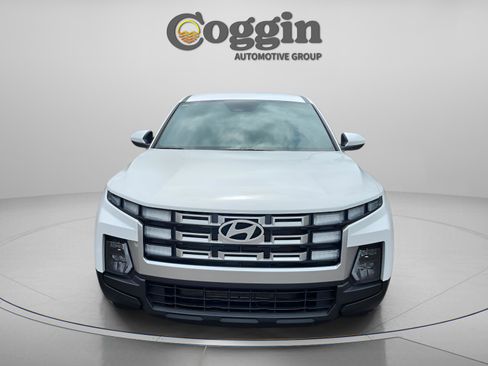Certified 2025 Hyundai Santa Cruz SE FWD image 8