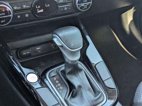Certified 2023 Kia Soul S image 27