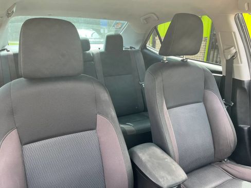 Used 2017 Toyota Corolla LE FWD image 30