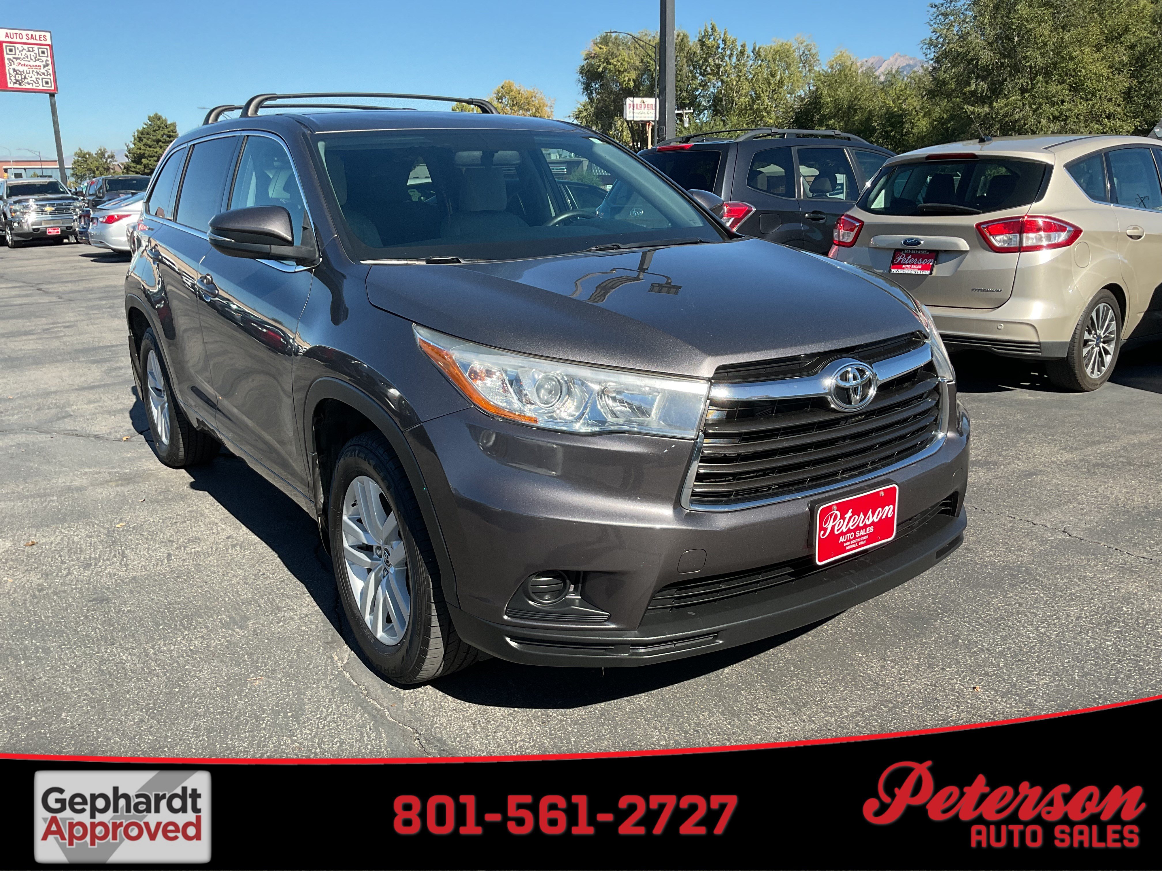 Used 2016 Toyota Highlander LE AWD/4WD image 1