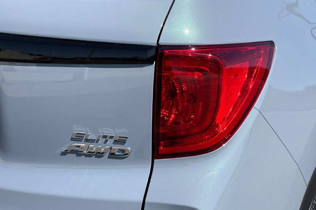 Certified 2023 Honda Passport Elite image 35