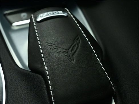 Used 2022 Chevrolet Corvette Stingray Preferred Cpe w/ Battery Protection Package image 19