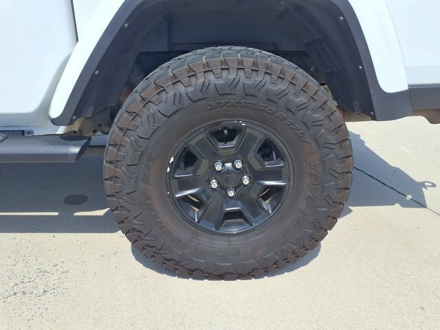 Used 2022 Jeep Gladiator Mojave w/ Cold Weather Group AWD/4WD image 28
