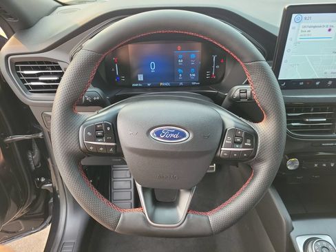 Used 2023 Ford Escape ST-Line w/ Tech Pack #1 AWD/4WD image 22
