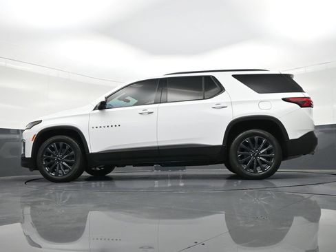 Used 2023 Chevrolet Traverse RS image 25