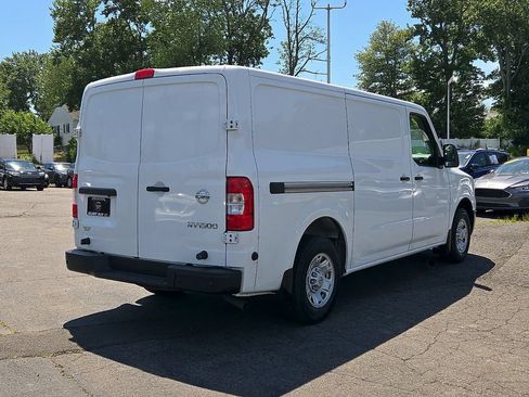 Used 2018 Nissan NV 1500 SV RWD image 5