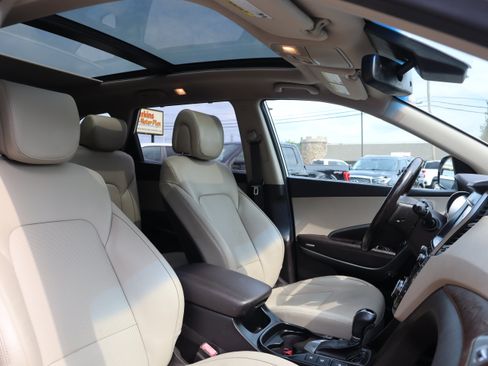 Used 2019 Hyundai Santa Fe XL FWD image 34