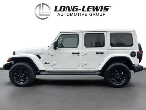 Used 2020 Jeep Wrangler Unlimited Sahara image 2