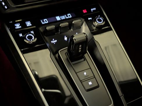 Certified 2024 Porsche 911 Carrera 4S AWD/4WD image 42