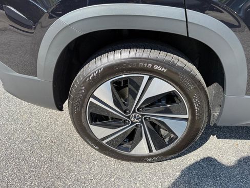 New 2026 Volkswagen Taos SE AWD/4WD image 23