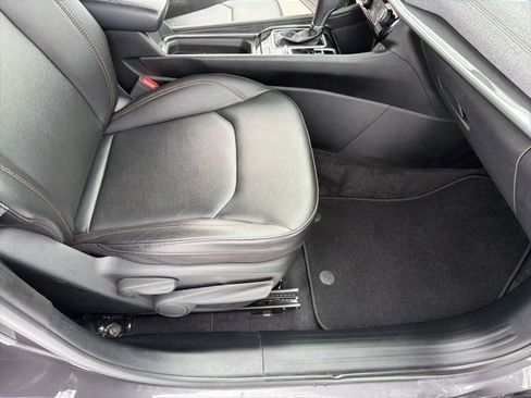 Used 2024 Jeep Compass Latitude image 25