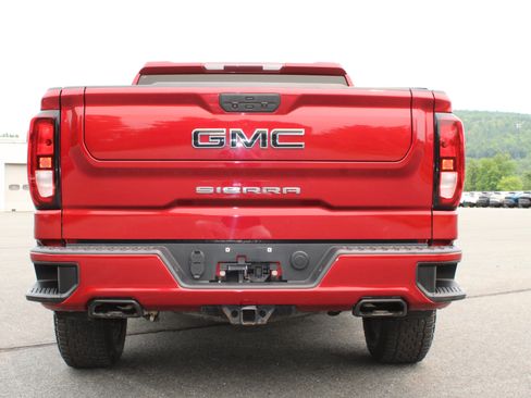 Used 2021 GMC Sierra 1500 Elevation w/ LPO, Elevation Black Package AWD/4WD image 7