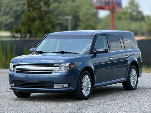 Used 2018 Ford Flex SEL w/ Equipment Group 202A FWD image 6