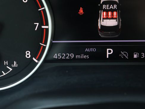 Used 2024 Nissan Rogue SV AWD/4WD image 4