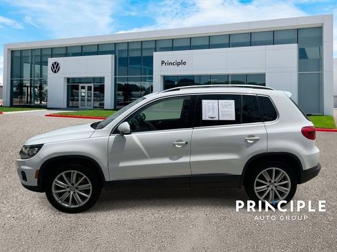 Used 2016 Volkswagen Tiguan SE FWD image 6