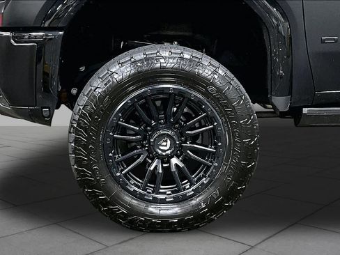 Used 2024 GMC Sierra 2500 Denali Ultimate w/ Snow Plow Prep/Camper Package AWD/4WD image 11