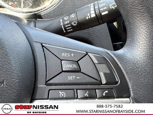 Certified 2022 Nissan Rogue Sport S image 16