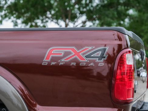 Used 2015 Ford F250 King Ranch w/ FX4 Off-Road Package AWD/4WD image 29