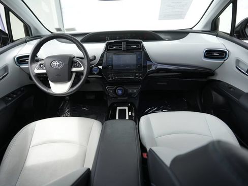 Used 2017 Toyota Prius Four w/ Advanced Technology Package FWD image 35