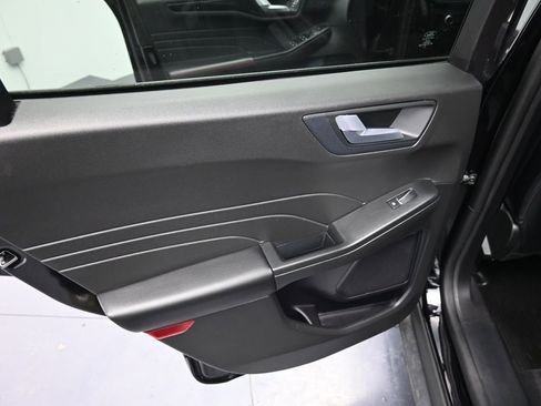 Certified 2023 Ford Escape ST-Line w/ Tech Pack #1 image 23