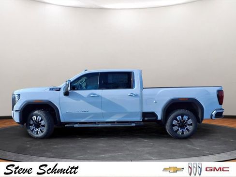 New 2026 GMC Sierra 2500 Denali w/ Denali Reserve Package image 2