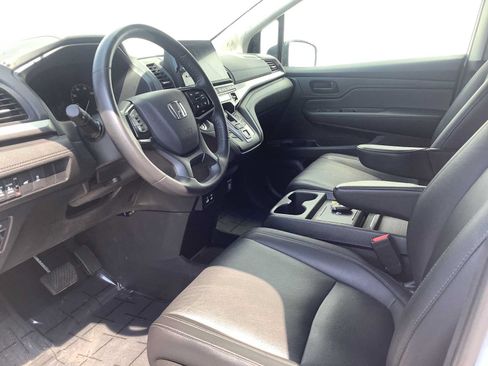 Used 2025 Honda Odyssey EX-L image 3