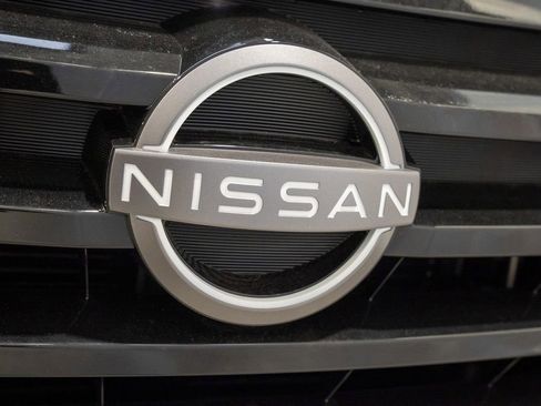 New 2025 Nissan Pathfinder SV image 3