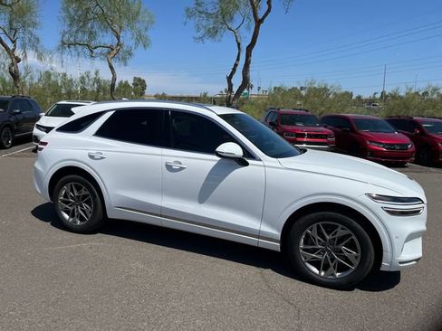 Used 2022 Genesis GV70 2.5T w/ Advanced Package AWD/4WD image 6
