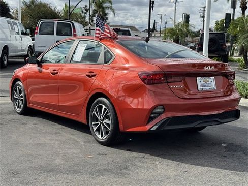Used 2023 Kia Forte LXS image 2