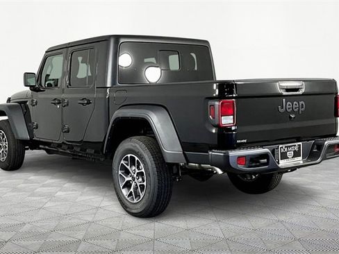 New 2025 Jeep Gladiator Sport image 4