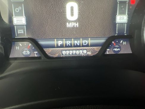 Used 2024 RAM 2500 Laramie AWD/4WD image 12