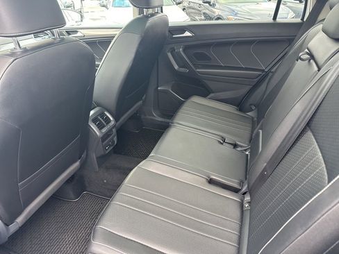 Used 2022 Volkswagen Tiguan SE image 20