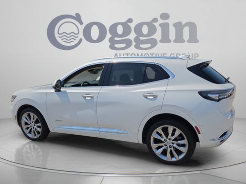 Used 2023 Buick Envision Avenir FWD image 3
