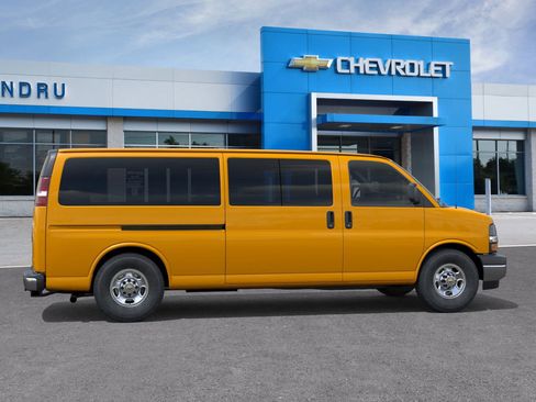 New 2025 Chevrolet Express 2500 Extended w/ Enhanced Convenience Package image 29