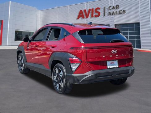 Used 2025 Hyundai Kona SEL FWD image 9